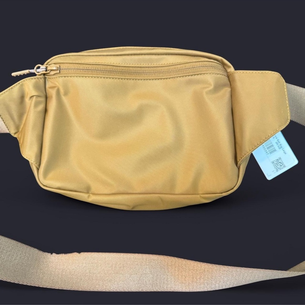 lululemon everywhere tan Belt Bag - Picture 5 of 7